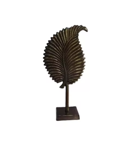 Sculpture moderne en métal poli Sculptures de feuilles en laiton léger Ornements pour la maison Restaurants et cafés Décoration Arrivée chaude - Product Image 5