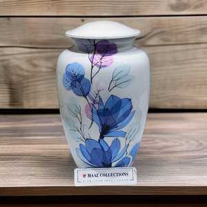 Urne funéraire décorative florale blanche et bleue élégante Urne funéraire adulte en métal pleine grandeur avec design botanique pour les cendres humaines - Product Image 3