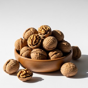 Frutos de nuez de alta calidad al por mayor y con cáscara disponibles en envasado al vacío y suministro a granel para mayoristas globales de alimentos - Product Image 4