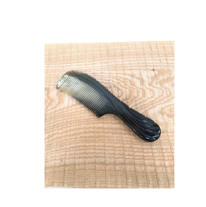 Peine de cuerno de vaca y buey Peine de cuerno de búfalo unisex hecho a mano Nuevo diseño Tamaño personalizado Peine de cuerno de búfalo - Product Image 6