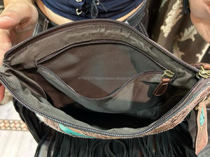 Nouvel arrivage de sacs à bandoulière en cuir de vachette usiné à la main de style occidental sacs à bandoulière en cuir usiné de style bohème pour femmes - Product Image 6