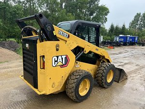 Minicargadora frontal CAT 228B usada a precio de fábrica a la venta - Product Image 4