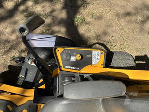 Cortacésped Cub Cadet Ultima ZT2 60 Zero Turn 2026 de 24HP con plataforma AeroForce fabricada de 60 pulgadas y doble transmisión hidrostática, a la venta - Product Image 6