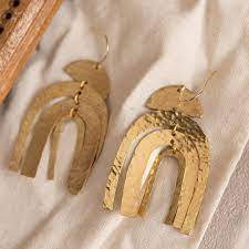 Mode mignon boucles d'oreilles en laiton femmes poli plaqué or taille personnalisée fait à la main artisanat fête utilisation vente - Product Image 6