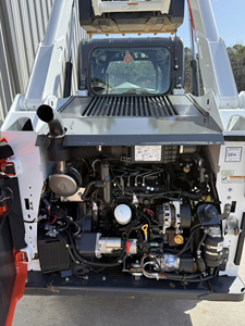 Cargadora compacta Bobcat S550 usada, 61HP, diésel, con elevación vertical, equipo de construcción en venta - Product Image 6