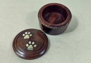 เครื่องทองเหลืองสำหรับสัตว์เลี้ยงสไตล์วินเทจสุดหรูใช้ในบ้านโกศสัตว์เลี้ยงโรสวูดมีอุ้งเท้าไม่คงทนตามฤดูกาล - Product Image 5