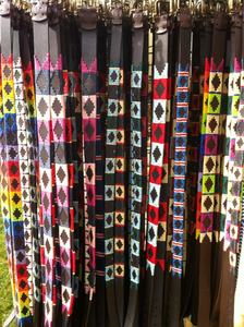 Ceinture en cuir polo brodée à la main multicolores de haute qualité, boucle en argent, anti-poussière, accessoires de sport unisexes pour les motards - Product Image 4