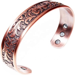 Pulsera de cobre de tamaño personalizado unisex, pulseras de cuentas clásicas hechas a mano, cruz cristiana en relieve de alambre pesado para fiestas de regalos - Product Image 2
