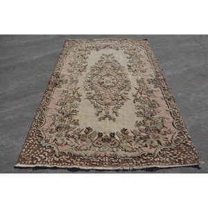 5.5x8.6 ft Vintage Rug, <b>Brown</b> Floral Turkish <b>Wool</b> Rug - Product Image 1