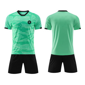 Uniforme de football de qualité supérieure uniforme de football de nouvelle conception uniforme de football en matériau durable uniforme de football - Product Image 1