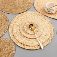 Ensembles de vente en gros en osier Sets de table en paille Sous-verres en jacinthe d'eau Produits faits à la main Décoration et accessoires de table de mariage