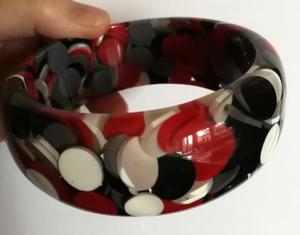 สร้อยข้อมือโลหะผสมแบบเปิดกำไลข้อมือแฟชั่นทรงครึ่งวงกลมสีน้ำตาลเบจซ้อนได้พร้อมเทคโนโลยีการฝังและการตั้งค่ากรอบ - Product Image 3