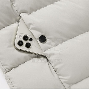 Veste à bulles tendance, résistante à l'eau, légèrement matelassée, en vente en ligne - Product Image 4