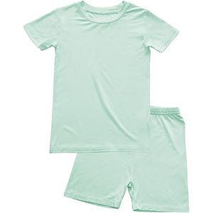 Kandari Sports Supply Summer Men's Gym Casual Camisa sólida Conjuntos cortos al por mayor con logotipo personalizado Bordado Camiseta Pantalones cortos Conjunto - Product Image 1