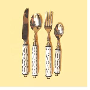 Ensemble de fromage en acier inoxydable de qualité 304 avec manche vintage en laiton Nouvelle fourchette à fromage et couteaux en métal pour fromage Nouveau couverts en métal - Product Image 5