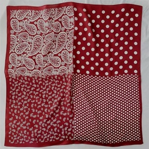 Foulard Bandana en Coton Imprimé Numérique Personnalisé pour Femme – Tissu de Créateur Tendance, Séchage Rapide, Durable et Multifonctionnel - Product Image 6