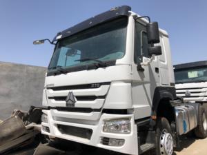 Camión Tractor Usado Sinotruk Euro2 Diésel 6X4 con Volante a la Izquierda, HOWO de 10 Ruedas, con Capacidad de Carga de 21-30T y 371hp - Product Image 4