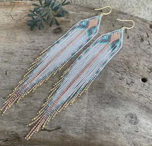 Pendientes Hechos a Mano con Cuentas Multicolores - Product Image 1
