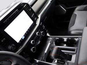 Auto de Lujo 2024-2025, Turbo 2.5-3.0L, Asientos Eléctricos, Volante a la Izquierda, Cámara Trasera de 360°, Techo Panorámico, Fabricado en Alemania, Autonomía de 601-700 km - Product Image 4