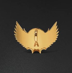 Pendentif tête de mort rond en moissanite avec finition plaquée or jaune 14 carats, style hip-hop - Product Image 2