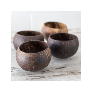 Juego de tazas de madera de cáscara de coco natural al por mayor para bebidas con soporte y cuchara y logotipo personalizado - Product Image 1