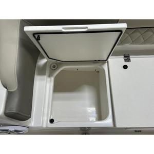 Nuevo Bote de Pesca de Plástico con Consola Central Key West Boats 291 FS 2024, Diseñado para Especies de Agua Salada - Product Image 1