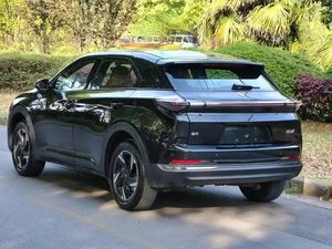 2024 500 รุ่นแรก ระยะทางวิ่ง 501 กม. (ตามมาตรฐาน CLTC) กำลังไฟ 120 กิโลวัตต์ แพลตฟอร์ม Cloud River รถ SUV ขนาดกะทัดรัด คุ้มค่า - Product Image 4