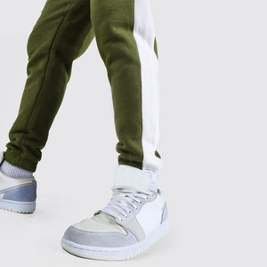 กางเกงวอร์มผู้ชายเอวกลาง ทรงลำลอง ลายทาง ผ้าโพลีเอสเตอร์/คอตตอน ระบายอากาศได้ดี เป็นมิตรกับสิ่งแวดล้อม ด้านหน้าเรียบ - Product Image 3