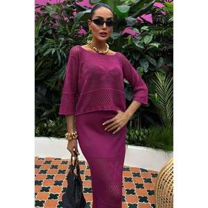 Conjunto de punto calado transpirable 10093 con cuello barco y manga corta - Product Image 1