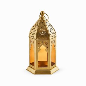 Farol Marroquí de Metal Dorado Premium con Paneles de Vidrio, Diseño Elegante de Tallado, Luz Suave de Vela para Decoración Festiva del Hogar - Product Image 6