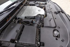 Lexus GX 460 V8 ปี 2022 สภาพดี ใช้งานน้อย ขับเคลื่อน 4 ล้อ ทุกเวลา เบาะนั่งแถวที่สาม ไม่ได้ดัดแปลง - Product Image 6