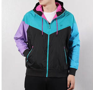 เสื้อแจ็คเก็ตกันลมสำหรับผู้ชายชุดฝึกฟุตบอลเสื้อกันลมออกแบบโลโก้ได้ตามต้องการ - Product Image 2