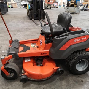 FOURNISSEUR VERIFIÉ DE PRODUITS DE QUALITÉ SUPÉRIEURE pour Husqvarna Z254 54 pouces 26 HP (Kohler) Tondeuse autoportée de qualité supérieure - Product Image 1
