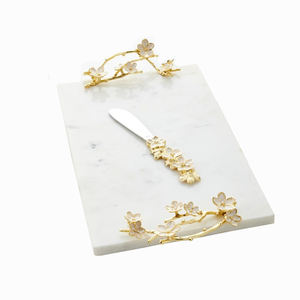 Plateau de service de cuisine de taille personnalisée au design exclusif avec poignée métallique dorée pour un usage domestique avec couteau tranchant caractéristique décorative - Product Image 3