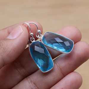 Pendientes de Plata de Ley 925 con Cuarzo Azul, Joyería Hecha a Mano, Elegante Regalo para Mujer - Product Image 3