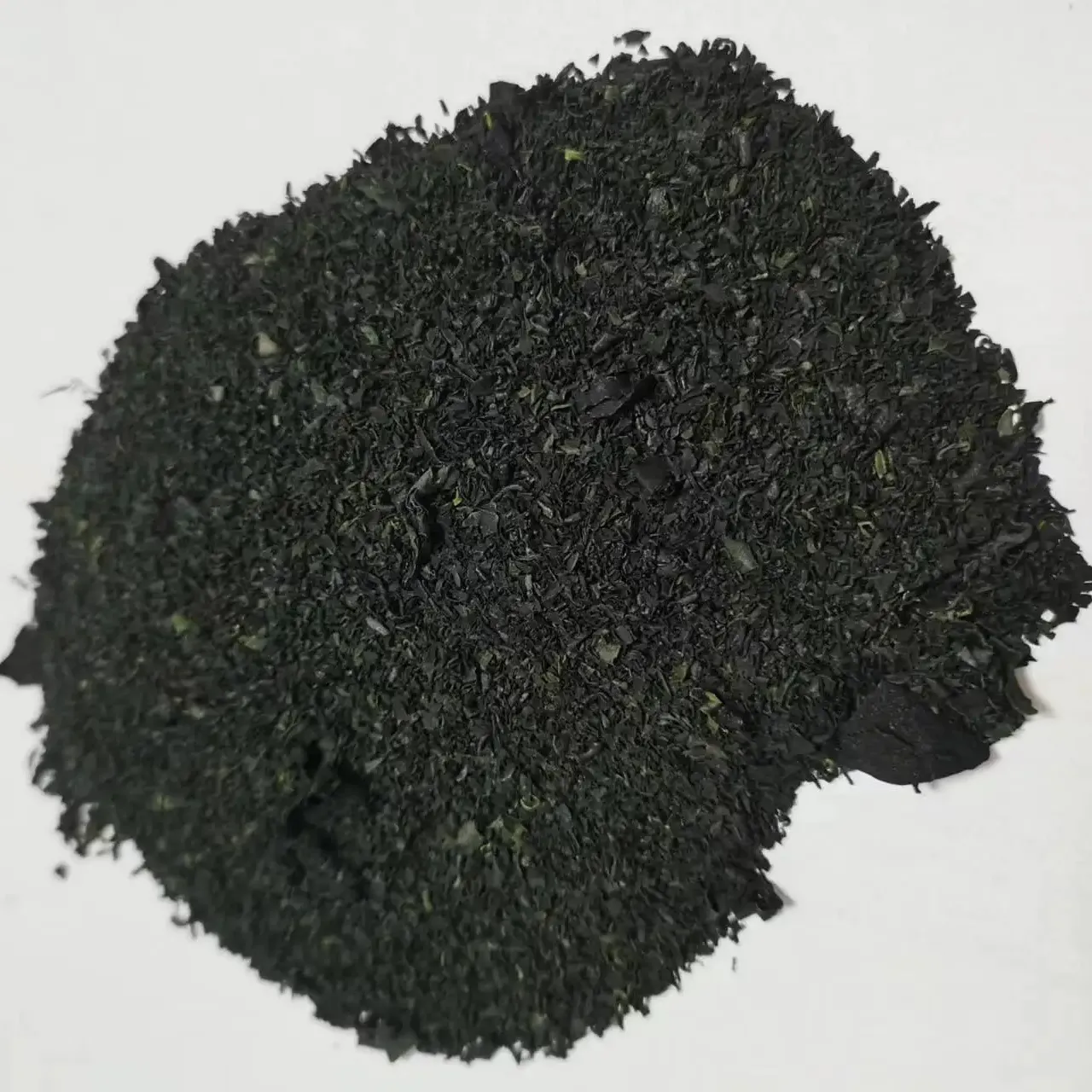 Natural seaweed food grade dried Undaria Pinnatifida flakes dried wakame