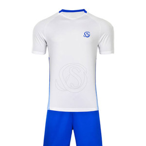 Uniformes de Fútbol para Equipos, Conjuntos de Alta Calidad con Colores y Logotipos Personalizados, 100% Poliéster, Corte Automatizado, Transpirable y de Secado Rápido - Product Image 2