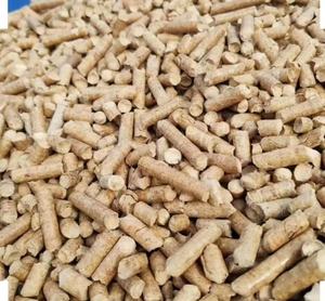 Pellets de bois de pin en stock DIN Plus/EN Plus-A1 6mm, briquettes emballées en sac, sciure de bois et copeaux de bois en poudre, palettes de 15kg - Product Image 2