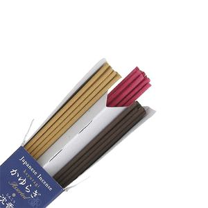 Juego de Incienso Nippon Kodo Kayuragi, 45 Piezas, Flor de Cerezo y Madera de Sándalo, Cajas Aromáticas de Madera, Aromas de Ámbar, Incienso y Té - Product Image 2