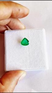 Piedra preciosa verde con corte de corazón de Esmeralda Natural certificada por IGI de calidad AAA, pulido perfecto para la fabricación de joyas, Esmeraldas sueltas - Product Image 2