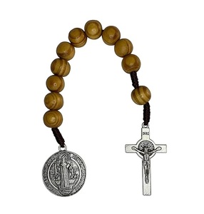Rosario Católico Tradicional de Madera Pulida, Cuentas de Rosario (Rosarios Catolicos), Collar de Madera de Olivo de Belén - Product Image 4
