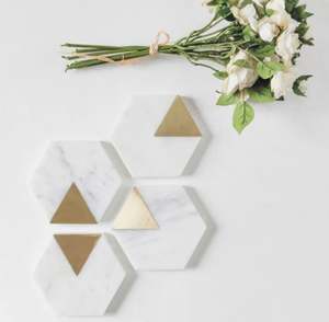 Juego de 4 elegantes y lujosos posavasos de latón ecológicos, artesanales, artesanales, hexagonales, alfombrillas de mármol, bebidas de mesa sostenibles, octogonales - Product Image 2