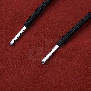 Survêtement rétro pour homme de haute qualité avec un design classique et un tissu respirant pour l'été et les activités quotidiennes - Product Image 5