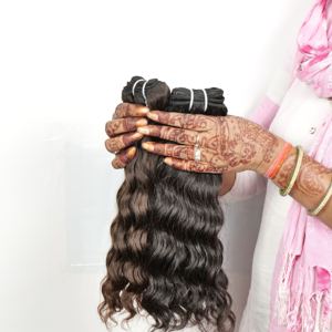 100% Extensions de cheveux humains vierges indiens à double trame alignée sur les cuticules style par le fabricant indien de cheveux humains ondulés noirs naturels - Product Image 1