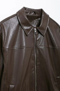 Nouvelle veste de pilote à manches longues et revers lâche de couleur unie pour femmes en imitation cuir - Product Image 2