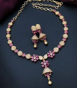 Precioso aspecto, la mejor calidad, microchapado a la moda con conjunto de collar de piedra AD con pendientes para fiesta, ropa de boda para mujer - Product Image 2