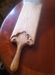 Planche à découper en bois d'acacia de qualité supérieure Pagaie de service en bois durable avec poignée pour planche à fromage et blocs à découper - Product Image 2