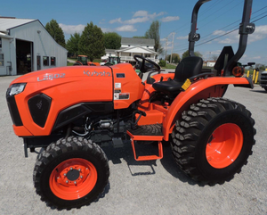 Tractor Kubota L2502HST 2024 Disponible al por Mayor a Precio Económico, Equipo Agrícola Kubota Usado, Entrega Rápida en Venta - Product Image 1