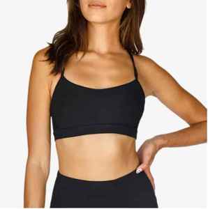 Lo último de 2025, Sujetador deportivo con estampado de leopardo personalizado sostenible, Top de Yoga con múltiples correas y ropa deportiva - Product Image 1