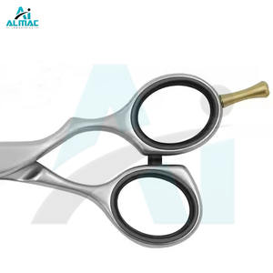 Almac Ciseaux de coiffeur haut de gamme de 5.5 pouces Outil de coupe de cheveux extra tranchant Étui en cuir écologique Poignée en caoutchouc Logo personnalisé OEM - Product Image 4